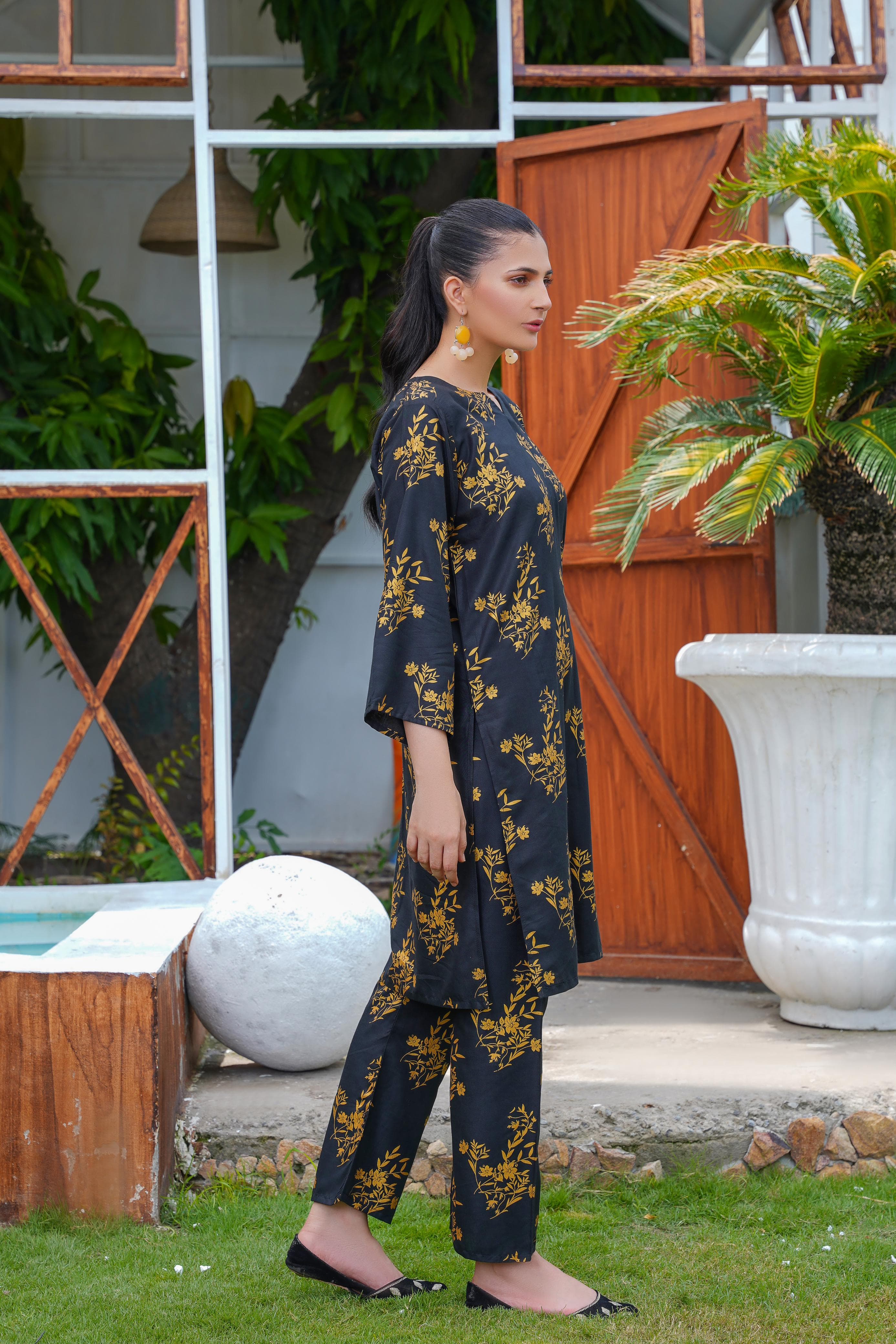 Camelia Design 2Pcs
