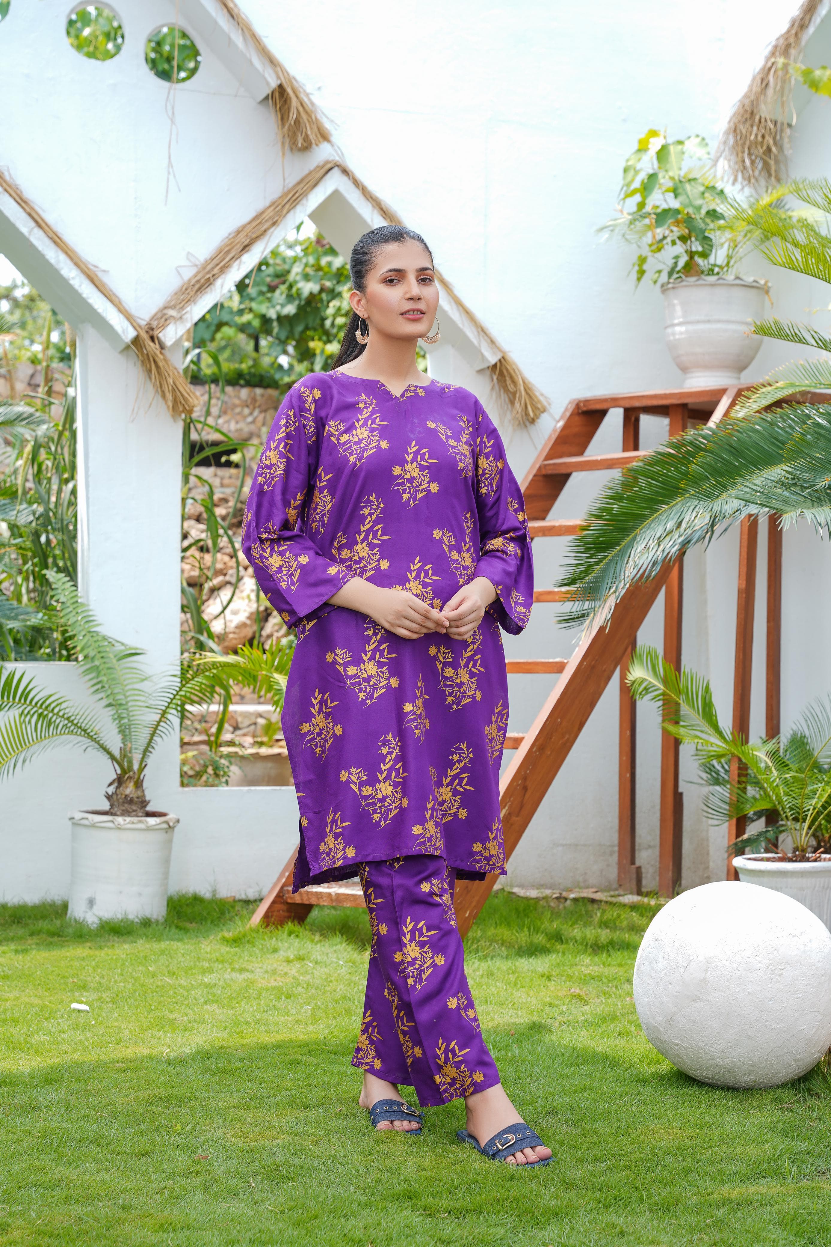 Camelia Design 2Pcs